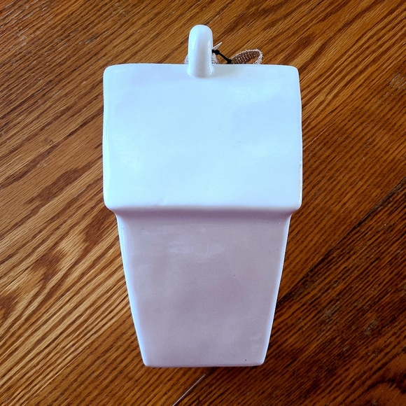 👀50% OFF - NWT‼️ Rae Dunn Ceramic "Knock" birdhouse - Picture 8 of 14